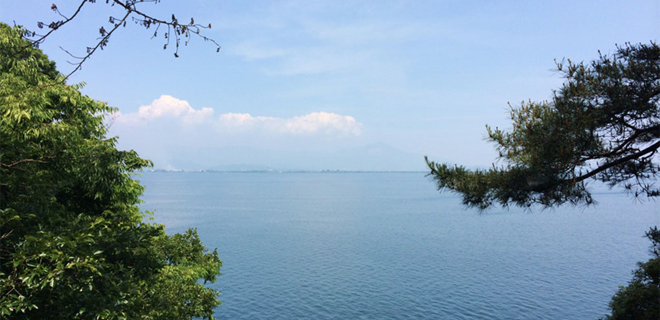 都久夫須磨神社から見た琵琶湖